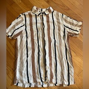 Pacsun Neutral/Black Striped Short Sleeve Men's Shirt - Size Medium
